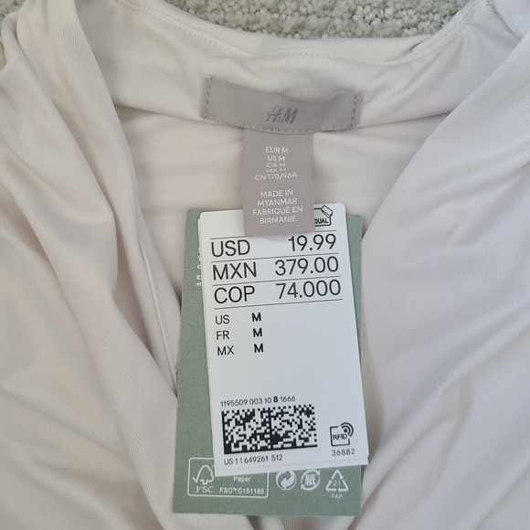 H & M Ruched Top - Picture 3 of 5